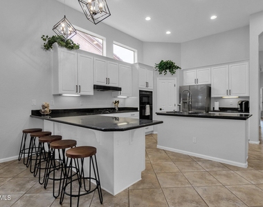 18210 N 53rd Street - Photo Thumbnail 17