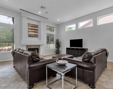 18210 N 53rd Street - Photo Thumbnail 20
