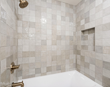 5950 N 78th Street - Photo Thumbnail 13