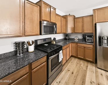 9503 N 183rd Lane - Photo Thumbnail 10
