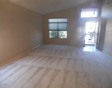 17044 N 43rd Place - Photo Thumbnail 11