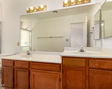 5860 W Saragosa Street - Photo Thumbnail 15