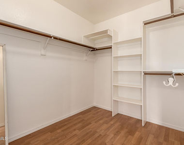 5860 W Saragosa Street - Photo Thumbnail 17