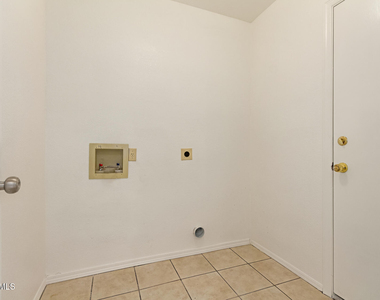 5860 W Saragosa Street - Photo Thumbnail 24