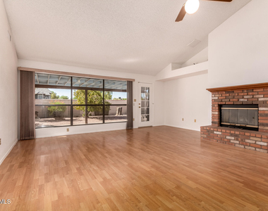 5860 W Saragosa Street - Photo Thumbnail 5