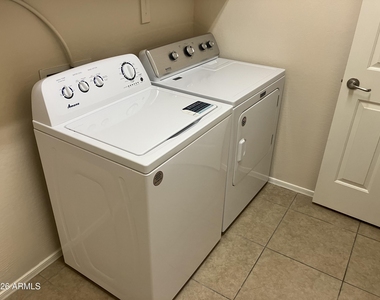 3866 S Marigold Way - Photo Thumbnail 9