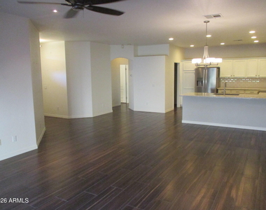719 N Tangerine Drive - Photo Thumbnail 2