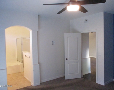 719 N Tangerine Drive - Photo Thumbnail 6