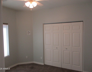 719 N Tangerine Drive - Photo Thumbnail 11