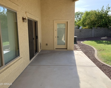 9534 W Albert Lane - Photo Thumbnail 15