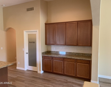 9534 W Albert Lane - Photo Thumbnail 10