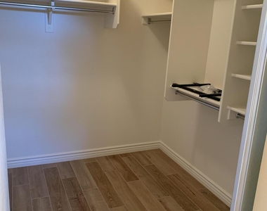 9534 W Albert Lane - Photo Thumbnail 21