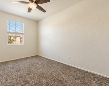 2435 W Kowalsky Lane - Photo Thumbnail 16
