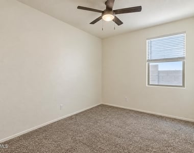 2435 W Kowalsky Lane - Photo Thumbnail 12