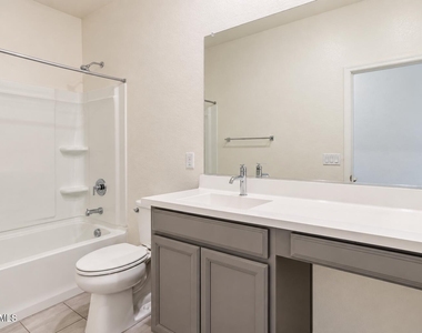 2435 W Kowalsky Lane - Photo Thumbnail 15