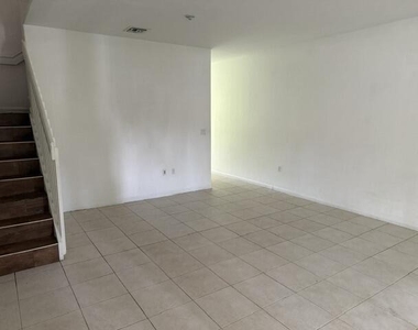8330 Sw 29th Street - Photo Thumbnail 3