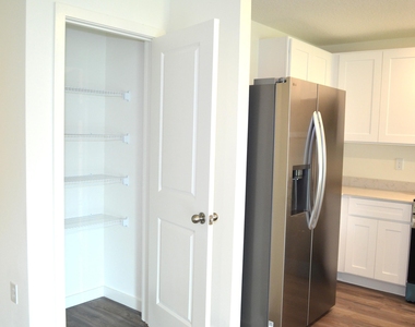 8201 Deland Avenue - Photo Thumbnail 9