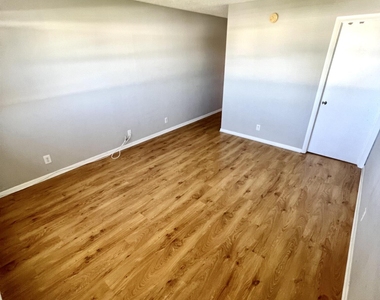 1901 W Woolbright Road W - Photo Thumbnail 5