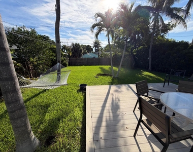 618 N Ocean Breeze - Photo Thumbnail 9