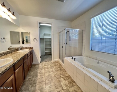320 W Wisteria Place - Photo Thumbnail 14