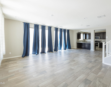 9419 S 34th Lane - Photo Thumbnail 3