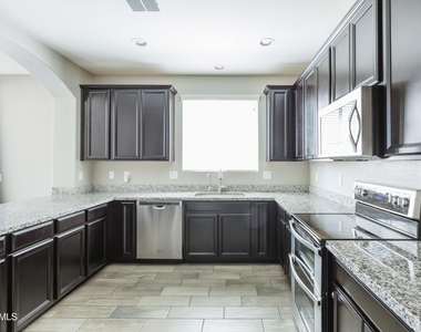 9419 S 34th Lane - Photo Thumbnail 8