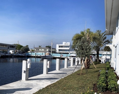 231 Marine Court - Photo Thumbnail 1