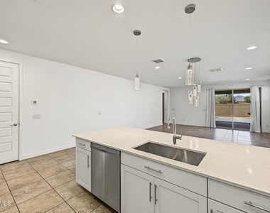 8442 N 170th Lane - Photo Thumbnail 10