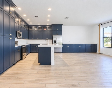 4883 Sand Dollar Drive - Photo Thumbnail 6