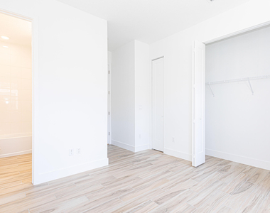 4883 Sand Dollar Drive - Photo Thumbnail 11