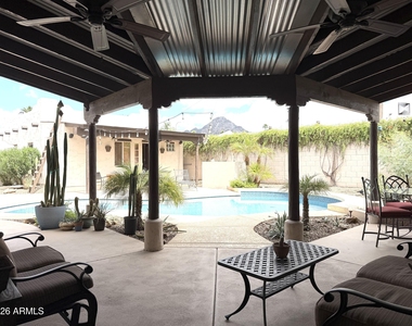 1805 E Maryland Avenue - Photo Thumbnail 30