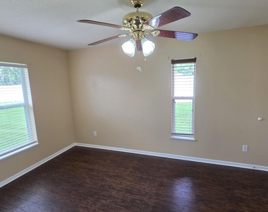 6611 Nw Agnon Court - Photo Thumbnail 18
