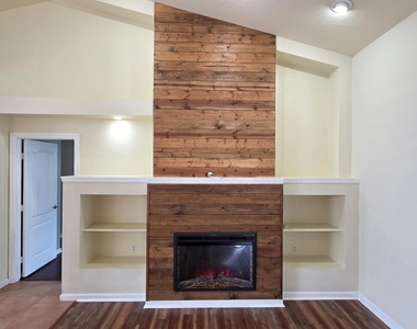 6611 Nw Agnon Court - Photo Thumbnail 9