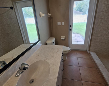 6611 Nw Agnon Court - Photo Thumbnail 19