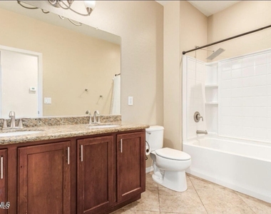 4706 S Twinleaf Drive - Photo Thumbnail 14