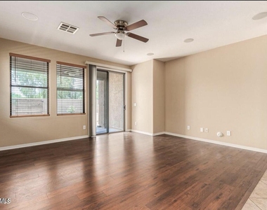 4706 S Twinleaf Drive - Photo Thumbnail 12