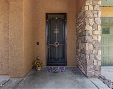 4706 S Twinleaf Drive - Photo Thumbnail 3