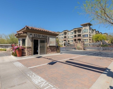 5350 E Deer Valley Drive - Photo Thumbnail 26
