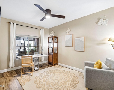 5350 E Deer Valley Drive - Photo Thumbnail 16