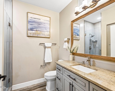 5350 E Deer Valley Drive - Photo Thumbnail 19