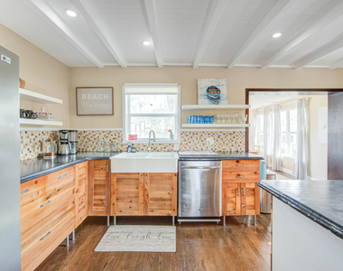 1100 Ne 4th Street - Photo Thumbnail 16