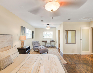 1100 Ne 4th Street - Photo Thumbnail 23