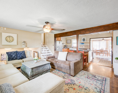 1100 Ne 4th Street - Photo Thumbnail 11