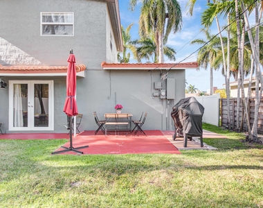 1100 Ne 4th Street - Photo Thumbnail 33