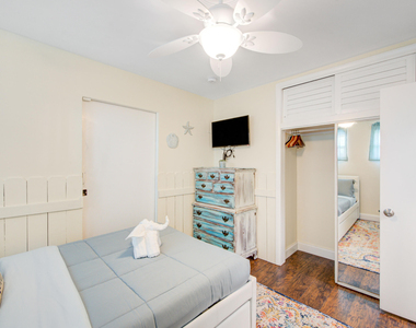 1100 Ne 4th Street - Photo Thumbnail 4