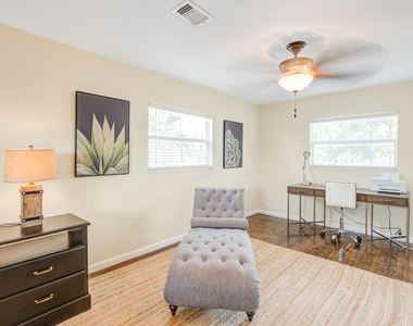 1100 Ne 4th Street - Photo Thumbnail 24