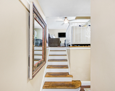 1100 Ne 4th Street - Photo Thumbnail 9