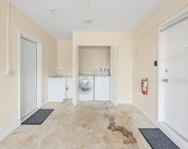 1100 Ne 4th Street - Photo Thumbnail 39