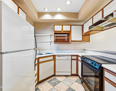 7101 W Beardsley Road - Photo Thumbnail 6
