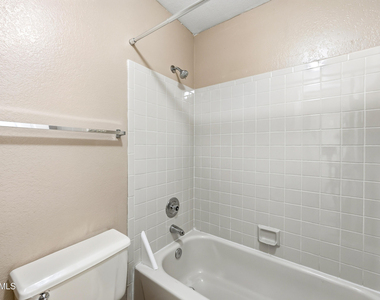 7101 W Beardsley Road - Photo Thumbnail 16